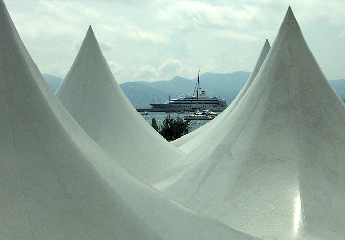 Mont-blanc boat